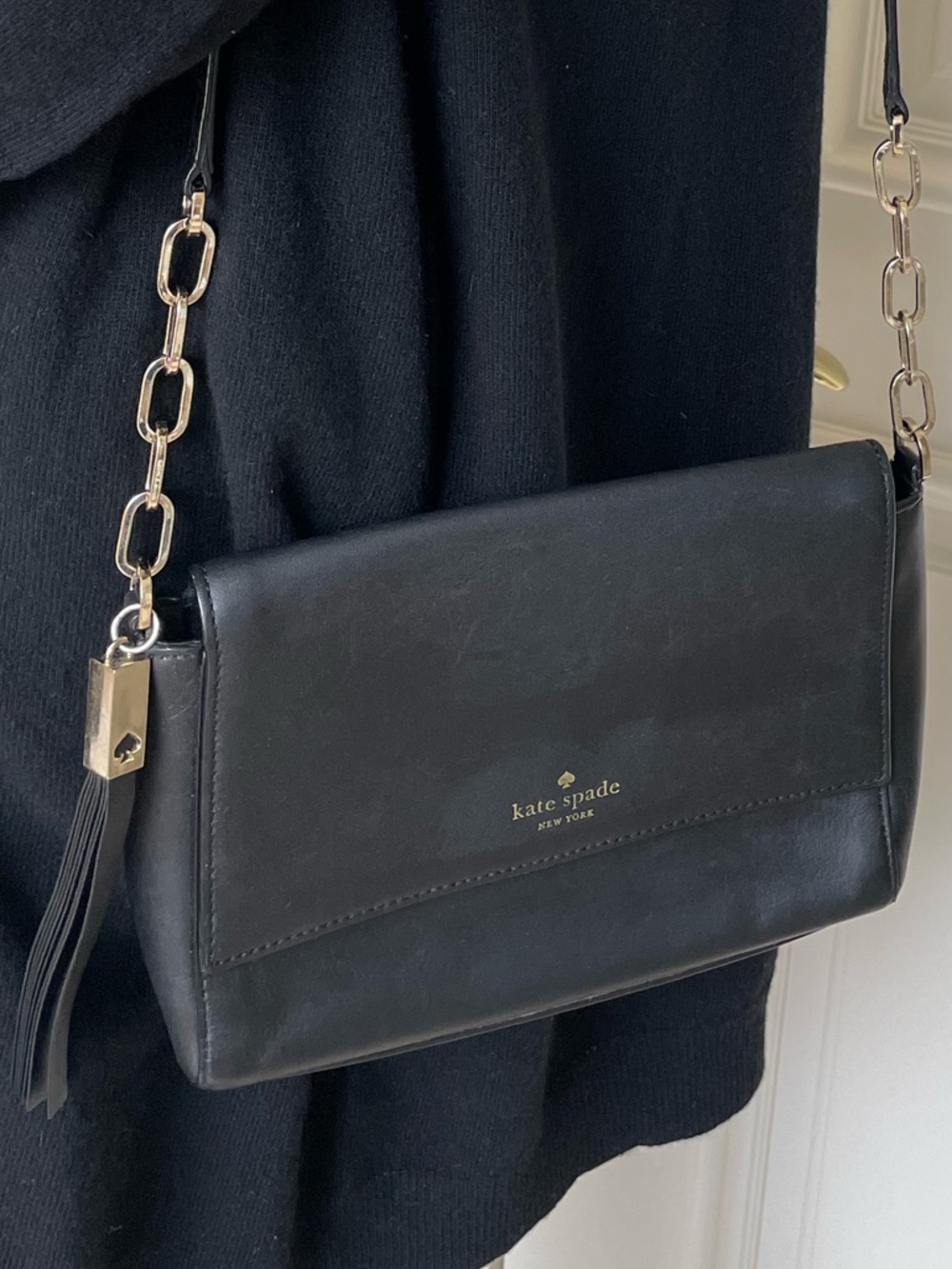 Kate Spade New York Black Leather Crossbody Shoulder Bag Gold Chain Tassel